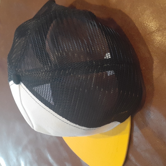 Snapback hat - Picture 3 of 3